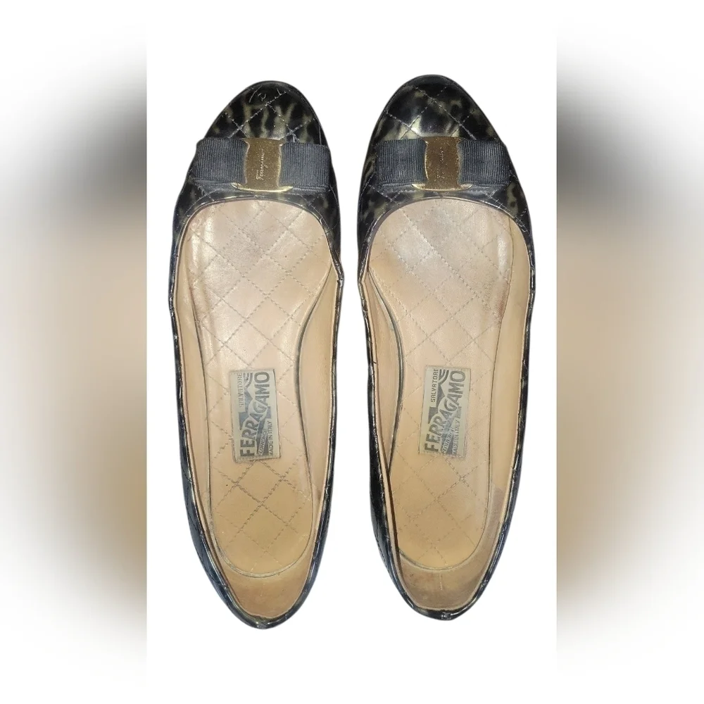 Salvatore Ferragamo Vintage Black/Green Quilted Patent Leather Vara Bow Flats 10